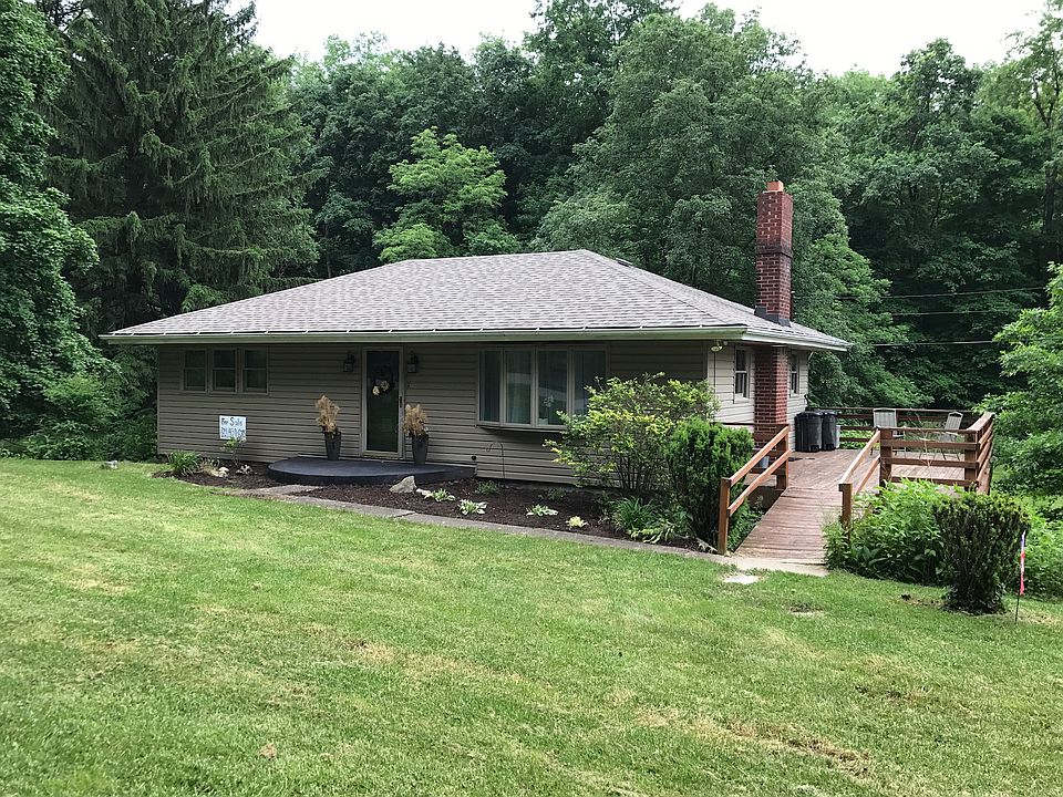 Front with deck