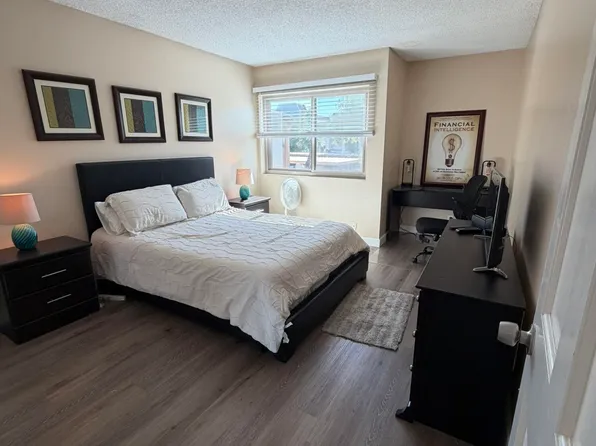 1111 E University Dr #214, Tempe, AZ 85288