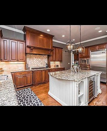 5th image of 3745 Westbury Lake Dr