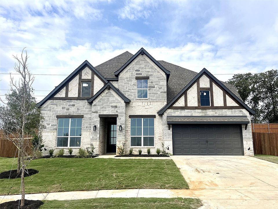 1st image of 2445 Timber Hills Dr