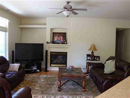 3rd image of 14124 Torrey Pines Dr