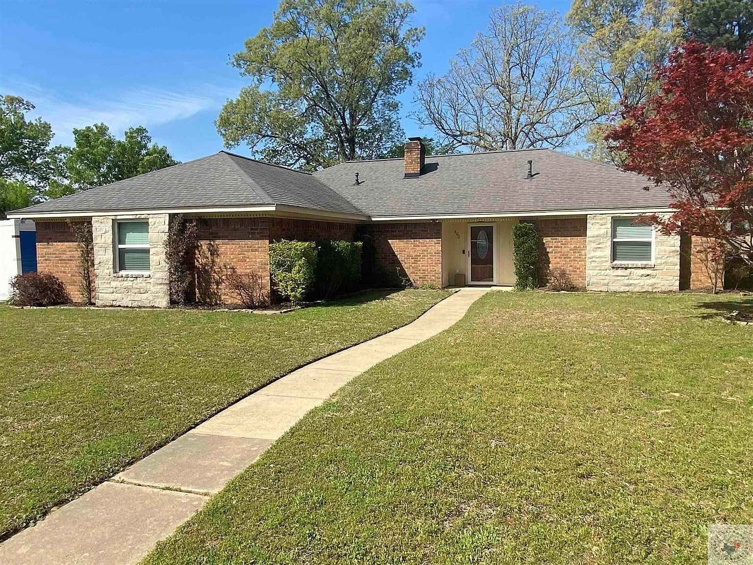 400 Village Ln, Wake Village, TX 75501 Zillow