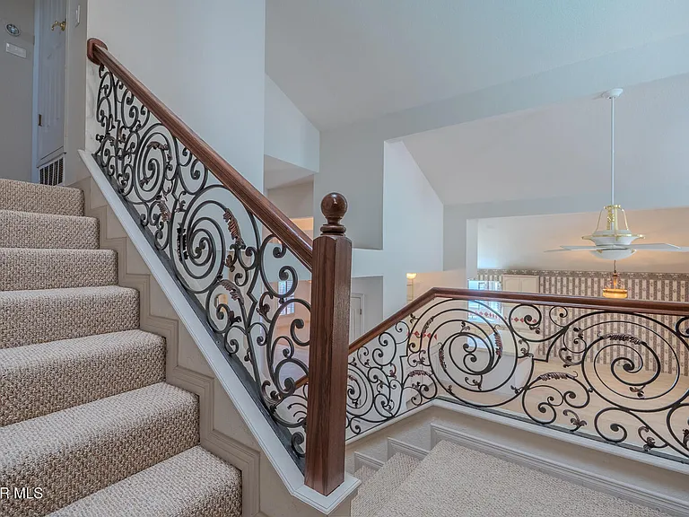2066 Paseo Del Prado Dr — Photo 40