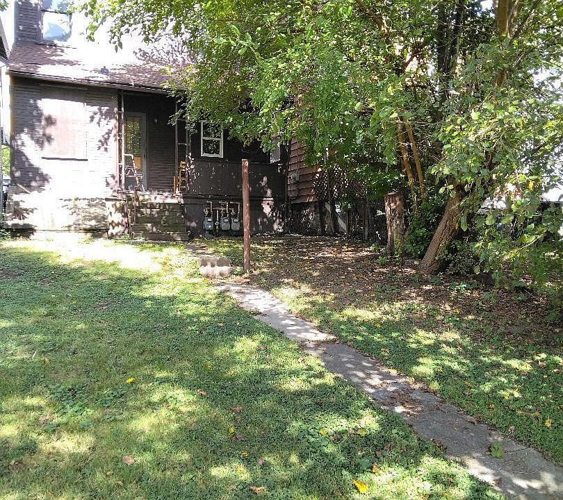2nd image of 2615 7th Ave