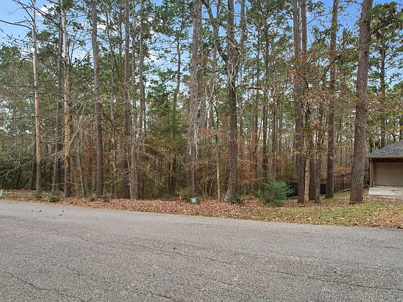 3rd image of 219 Kings Way