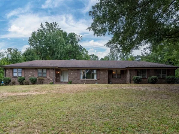 1109 Petree Rd, Winston Salem, NC 27106