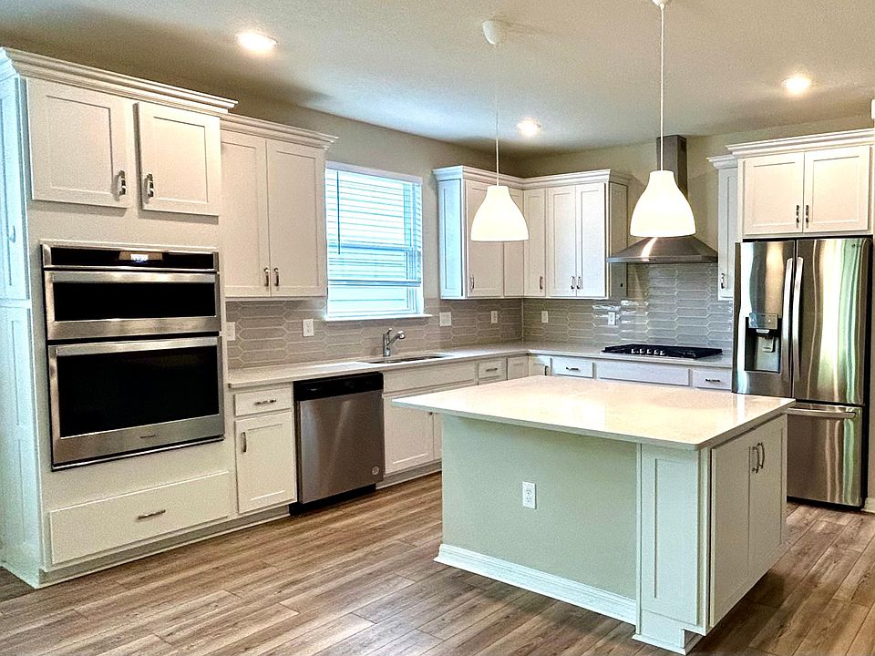 1st image of 281 Myrtle Oak Ct