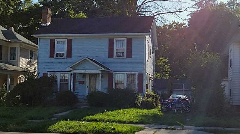 1st image of 733 Grant St