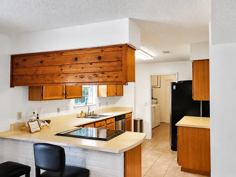 4008 Breezy Hill Ln — Photo 21