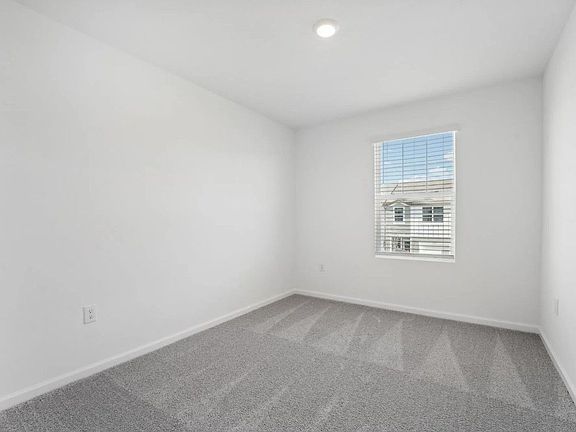 4th image of 1303 Tofino Dr
