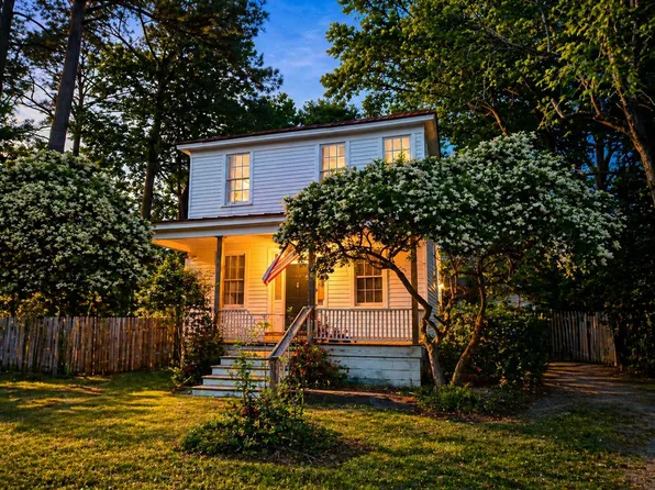 1104 Hillside Dr, Charleston, SC 29407