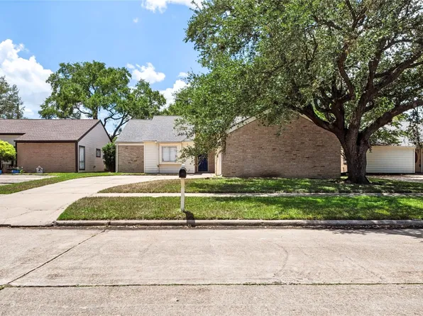 930 Mesa Terrace Dr, Katy, TX 77450