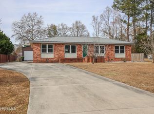3 McArthur Dr, Jacksonville, NC 28546