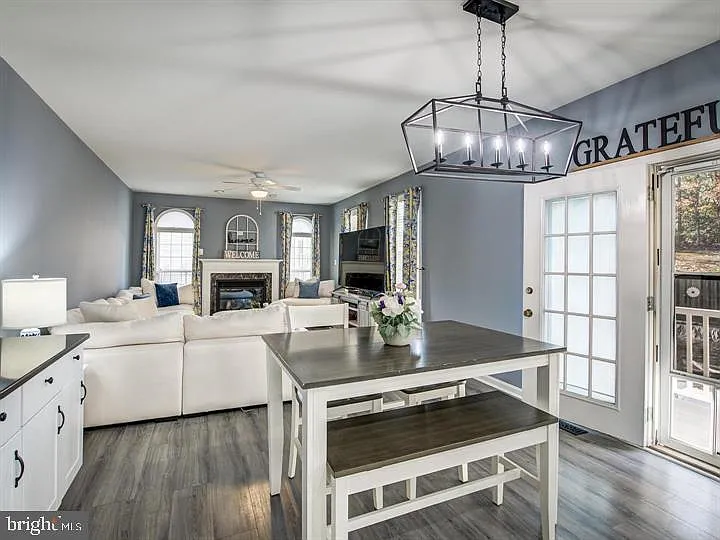 5 Regal Ct — Photo 12