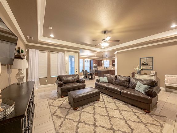 3rd image of 1405 Lumina Ct
