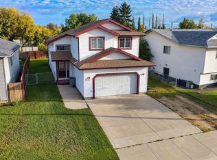 9042 S 103rd Ave, Grande Prairie, AB T8X 1H3