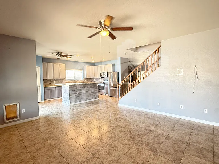 2858 W Mineral Butte Dr — Photo 7