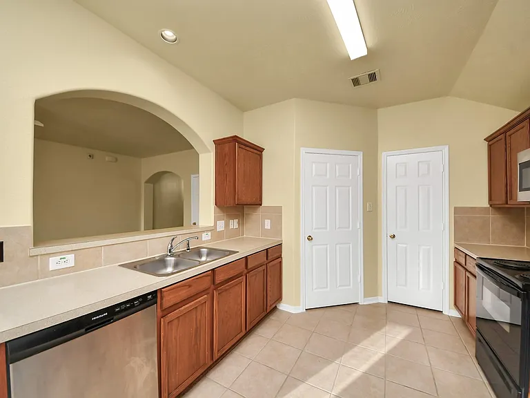 9322 Taftsberry Dr — Photo 10