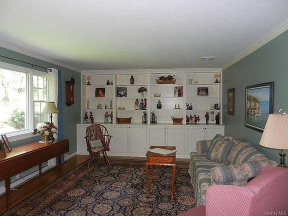 2nd image of 1 Columbus Dr