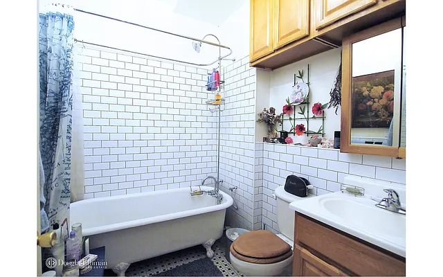Rented by Douglas Elliman | media 30