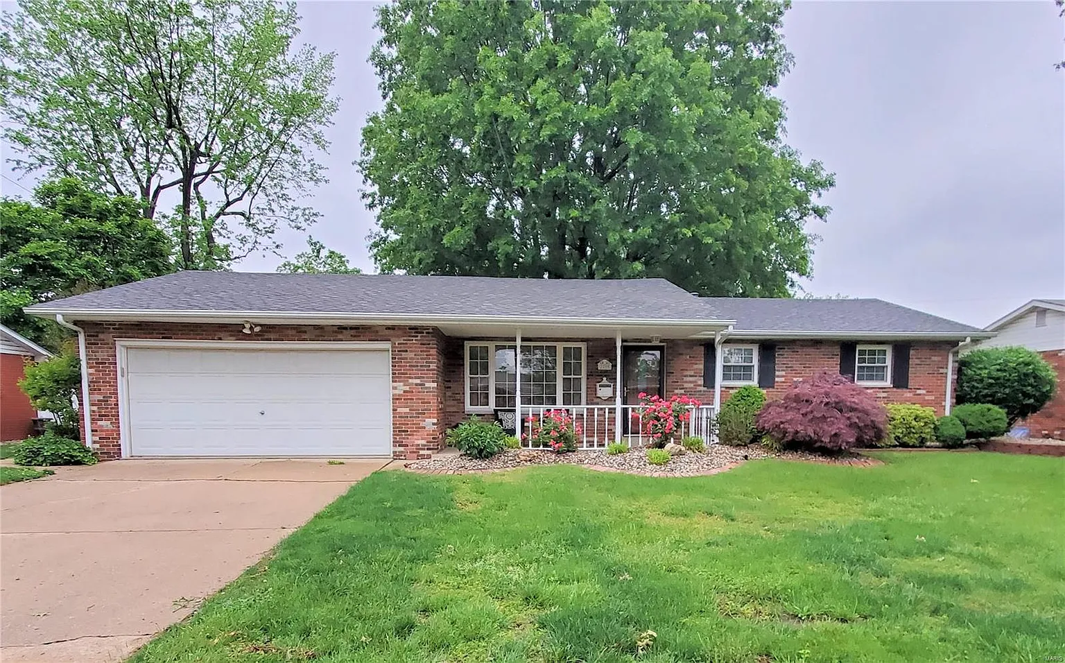 2205 Dawn Pl photo 1