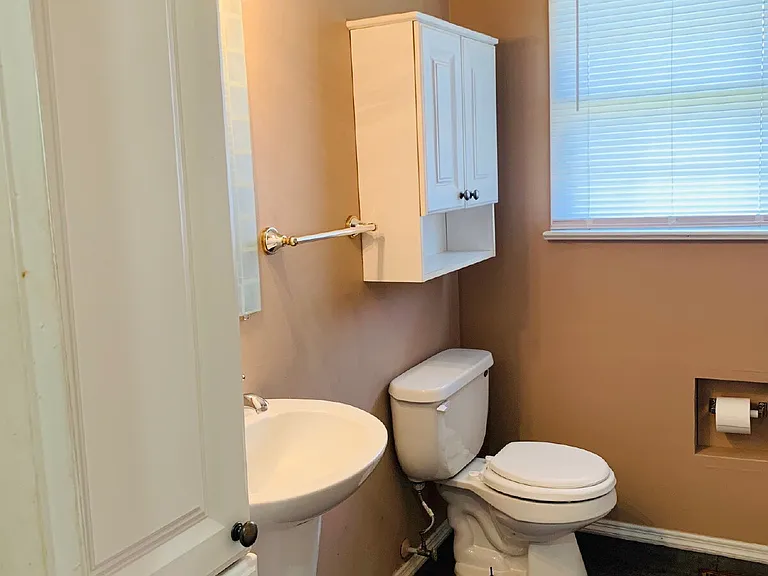 450 Lees Country Club Rd — Photo 10