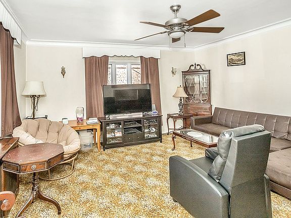3rd image of 20-23 29th St