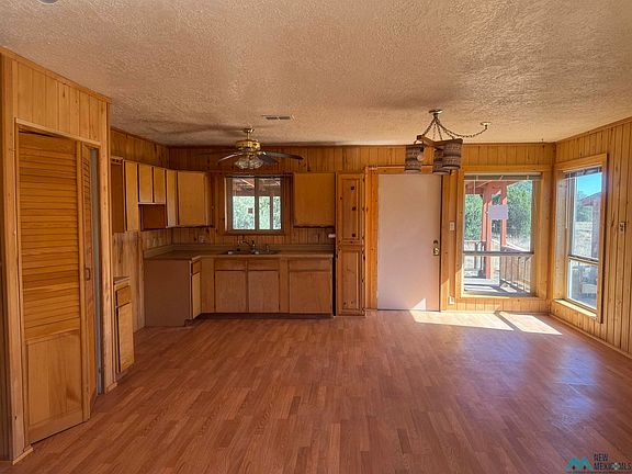 2nd image of 72 Woodland Dr