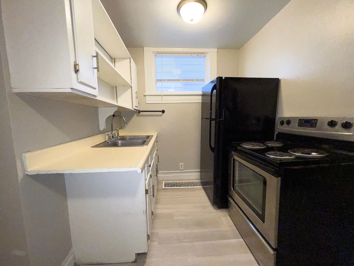 830 W North St. (Whim & Proper, LLC) — Photo 3
