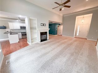 134 SW Robert Younger Dr, Lees Summit, MO 64082