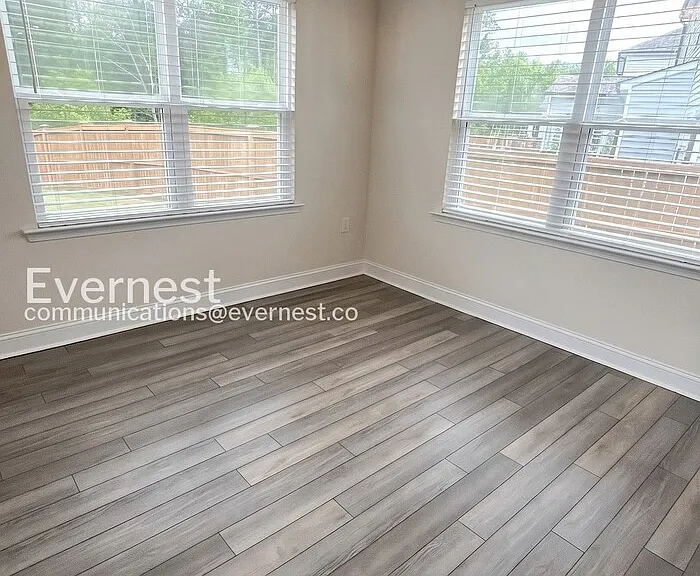8436 Jordan Meadow Dr — Photo 9