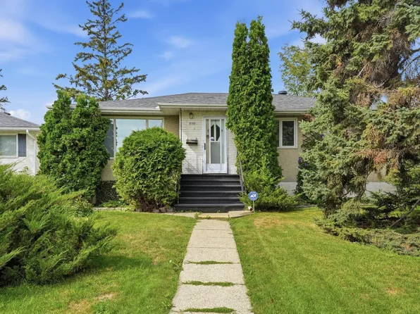11708 135th St NW, Edmonton, AB T5M 1L3
