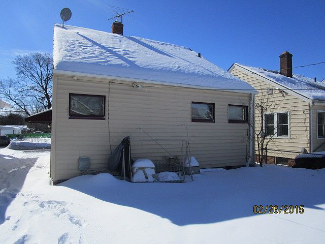 2nd image of 10224 Thrush Ave