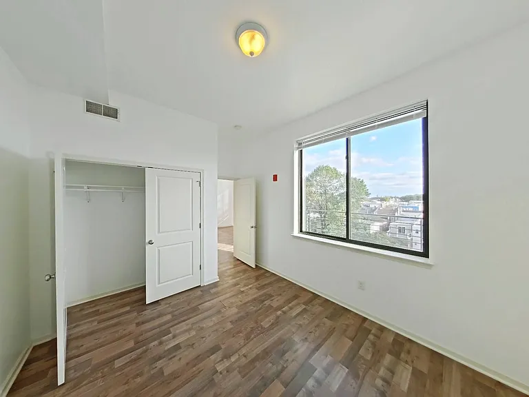 333 Earp Street — Photo 25