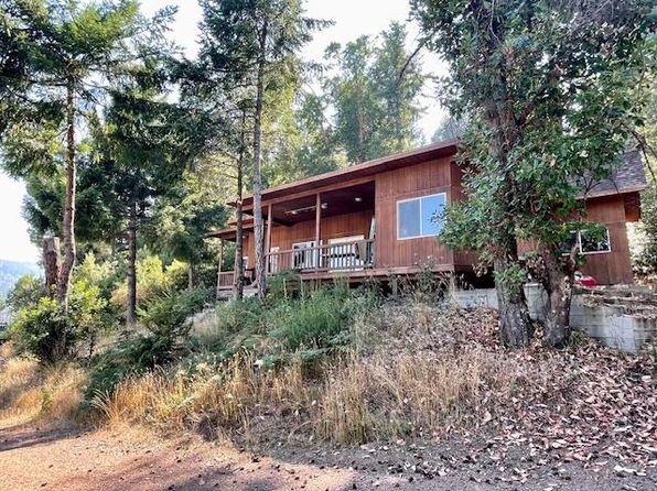 1370 Little Larabee Creek Rd, Bridgeville, CA 95526