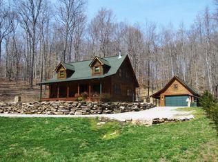 557 N Cave Valley Rd, Byrdstown, TN 38549