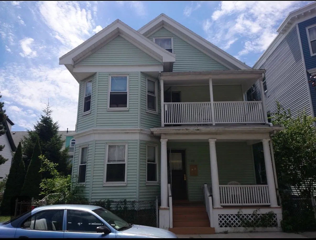 3 bed, 1100 sqft, $2,800 — Photo 1