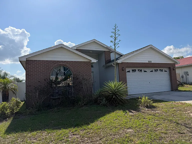 1613 Loghill Pl — Photo 3