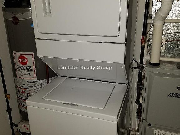 3rd image of 850 W Newport Ave APT 2F