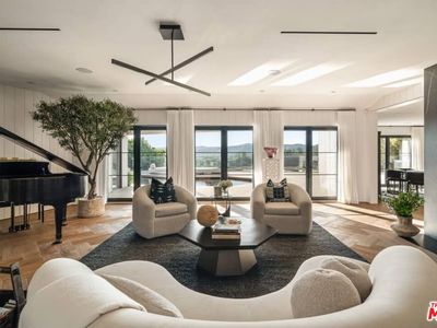 2259 Linda Flora Dr, Los Angeles, CA, 90077