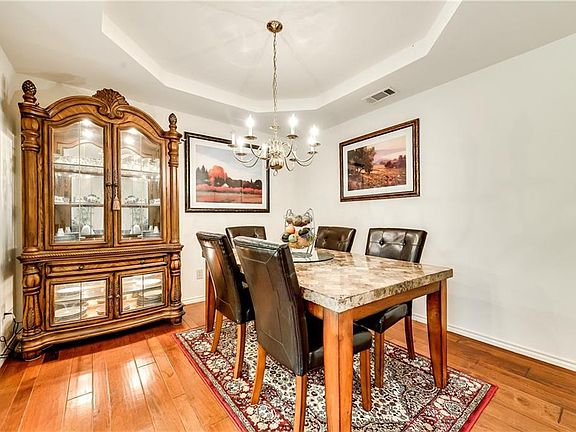 5th image of 4021 Angelina Dr