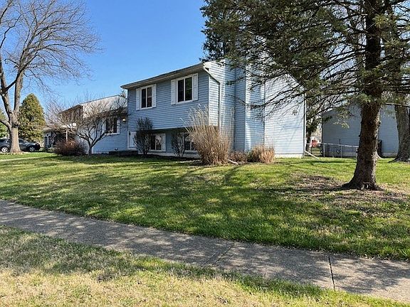 3rd image of 1202 Addison Dr