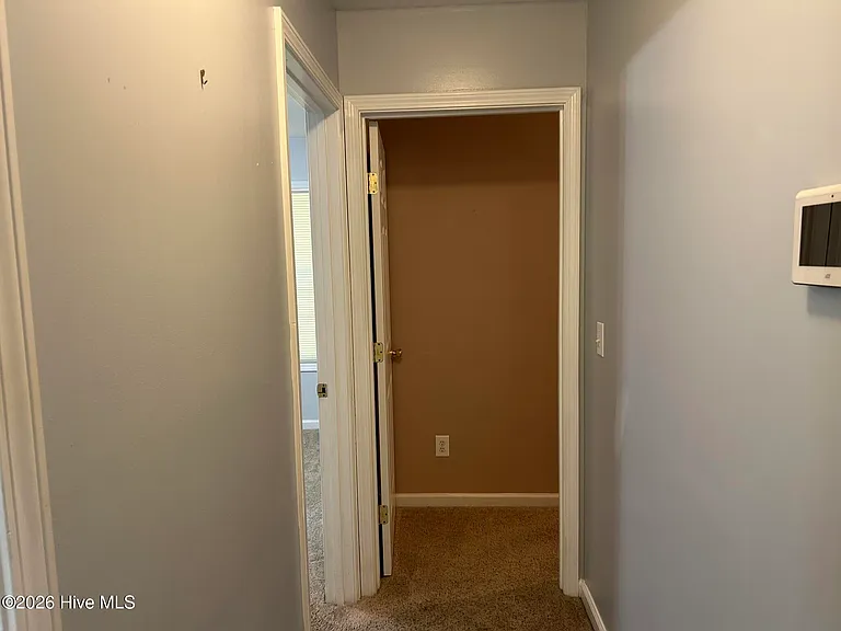 212 W Woodbine Ter — Photo 22