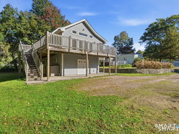 16 1/2 Myrtle Rd, East Hampton, CT 06424