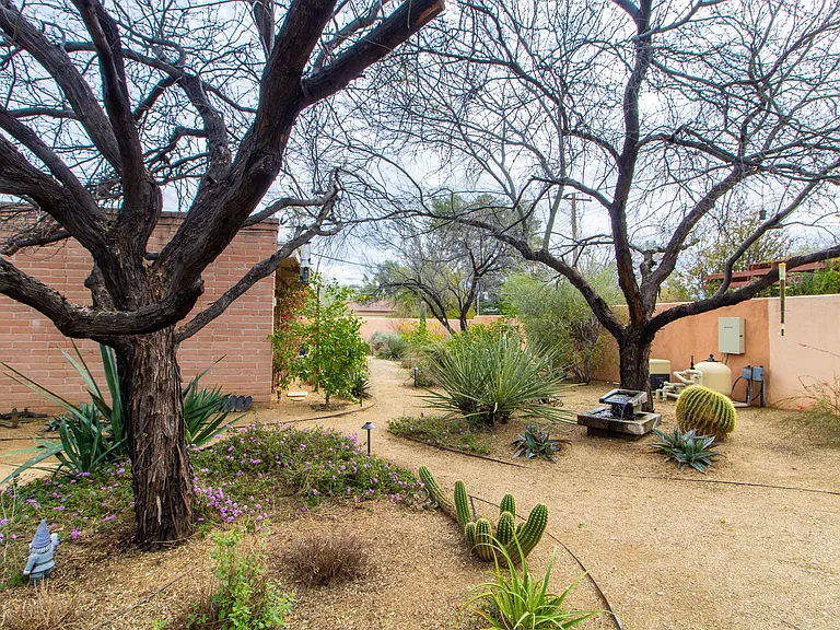 3752 E Calle Guaymas — Photo 34