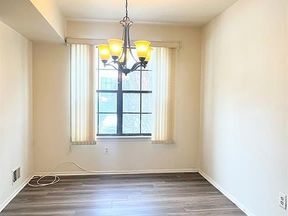 5th image of 102 Keystone Ct