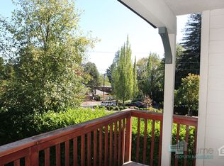 132 SW Hamilton St, Portland, OR 97239