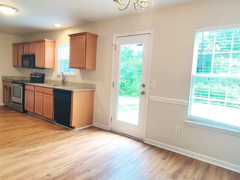 4204 Springhaven Dr — Photo 2