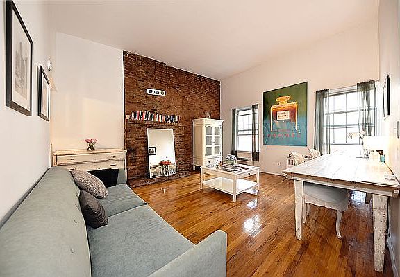 3rd image of 226 W 15th St APT 4A