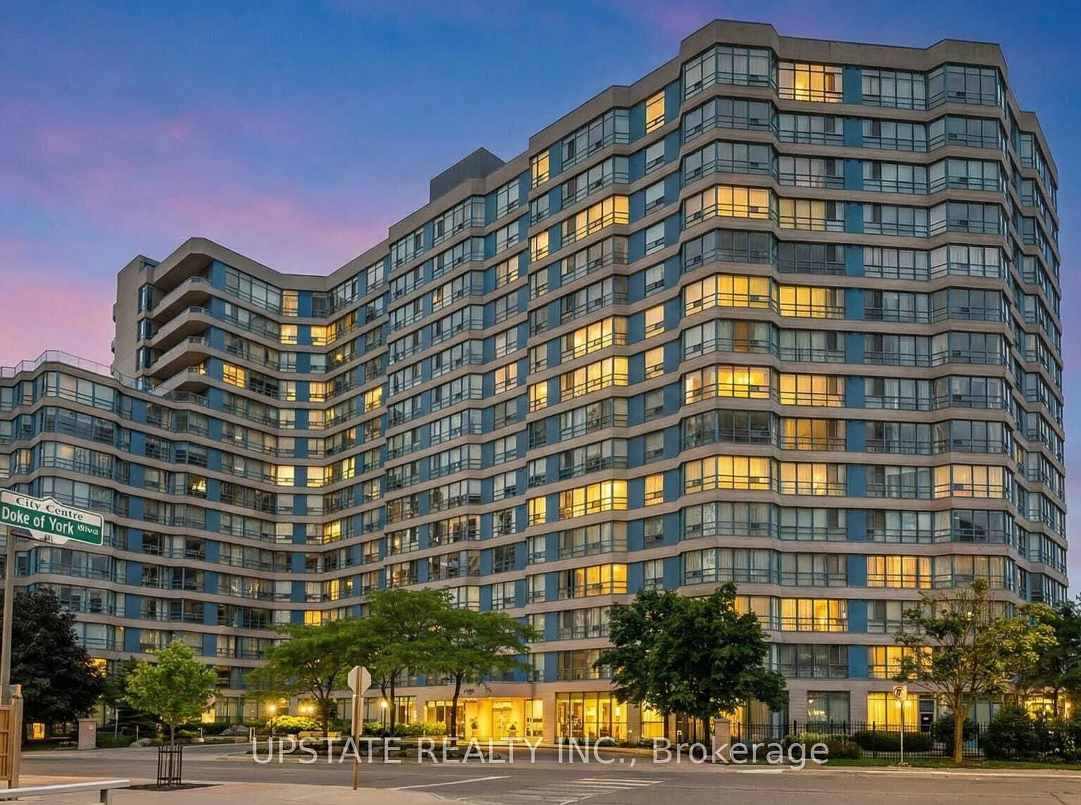 3 bed, $3,100 — Photo 1